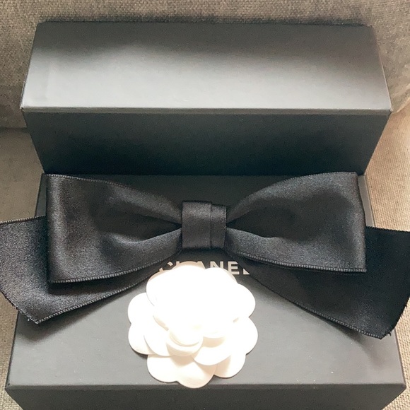 CHANEL Vintage Brooch/Pin Made in France - Picture 7 of 16